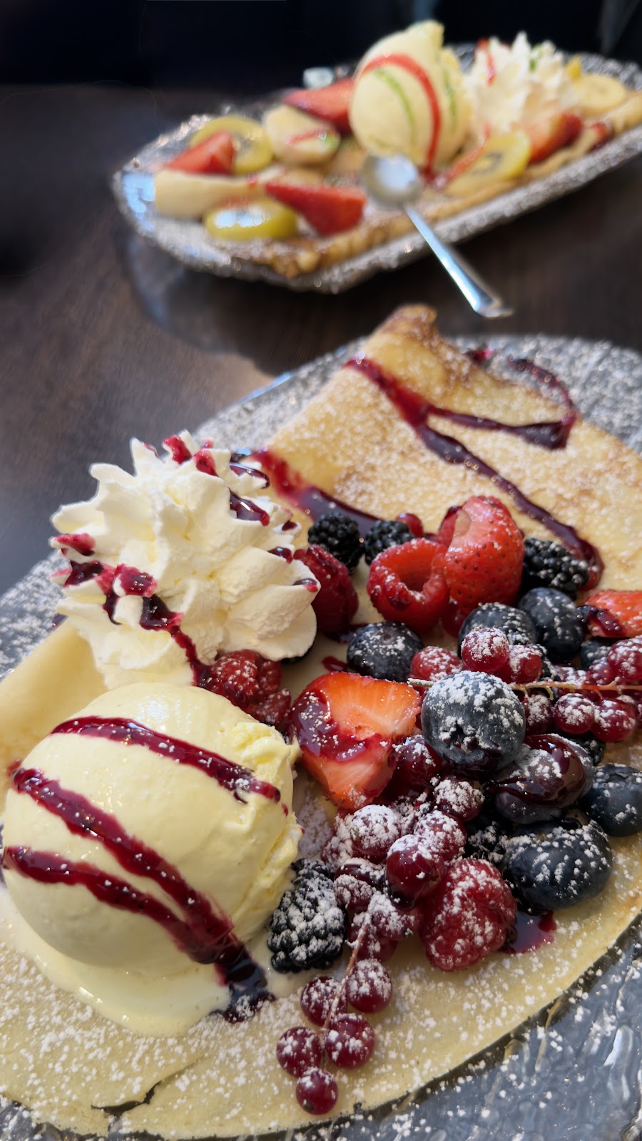 Crêpe with berries
